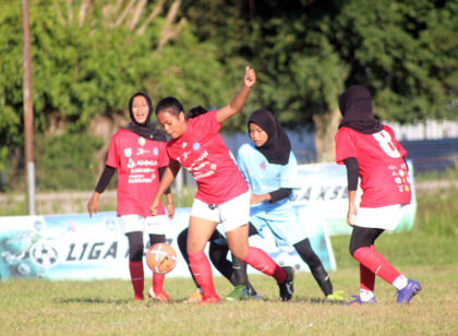 Amman Mineral Jadi Sponsor Utama Liga KSB Berhadiah Total Rp 500 Juta - Sepak Bola Perempuan Sumbawa Barat