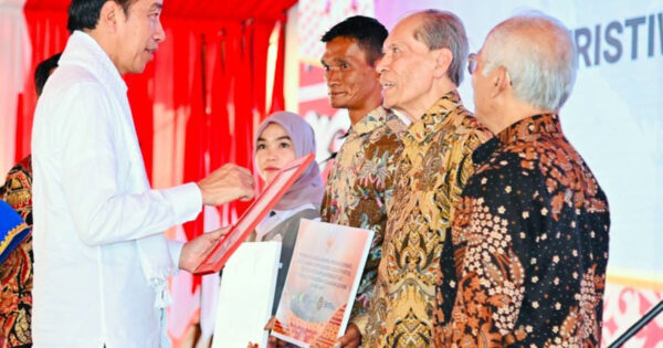 Presiden Jokowi Pulihkan Hak Korban Pelanggaran HAM Berat - Presiden Joko Widodo - Presiden Republik Indonesia